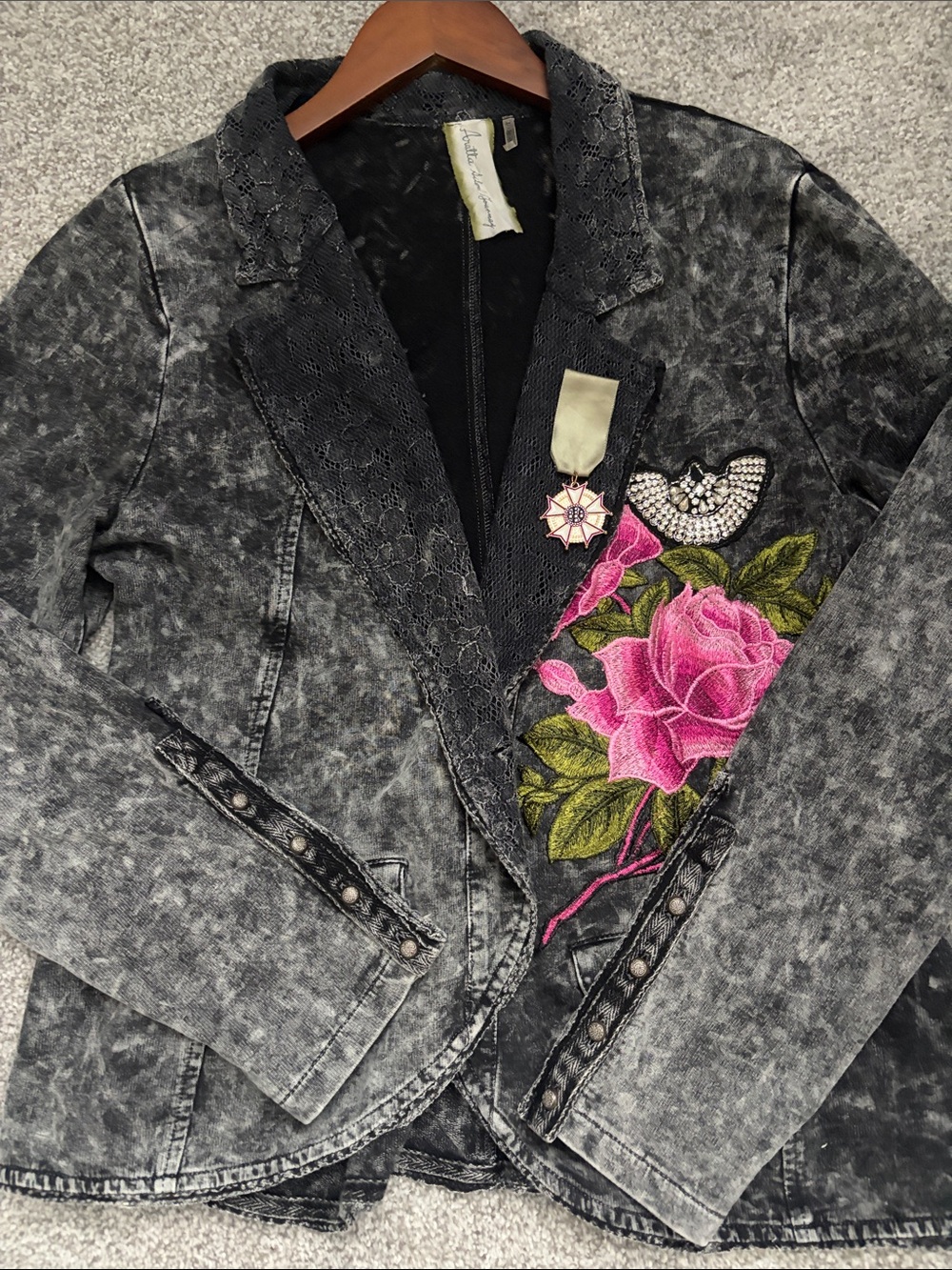 Aratta Silent Journey Floral Embroidered Gray Blazer Colonel Top Jacket M - Picture 2 of 2